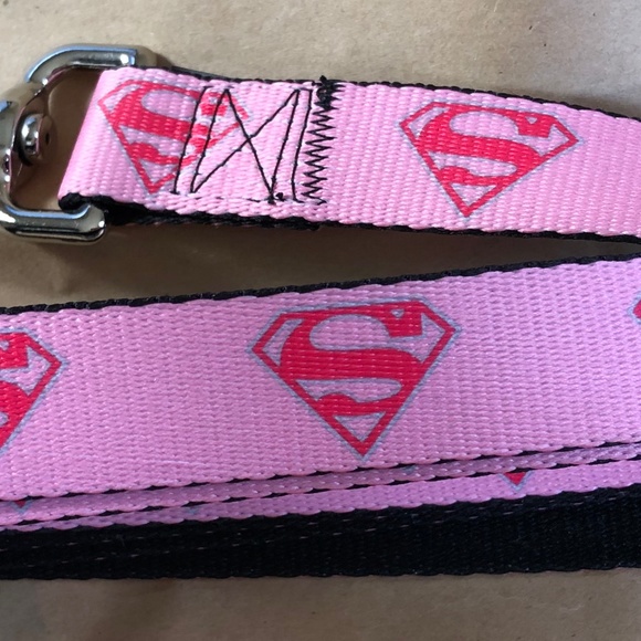 Supergirl Dog Leash Pink - Picture 2 of 2